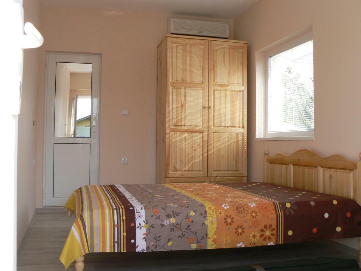 Hotel Вила Борко Krapets  Esterno foto